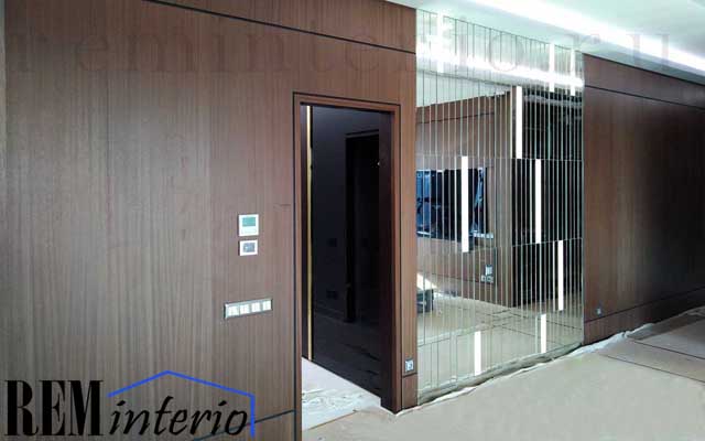 Шпонированные панели TABU и скрытые двери в шпоне