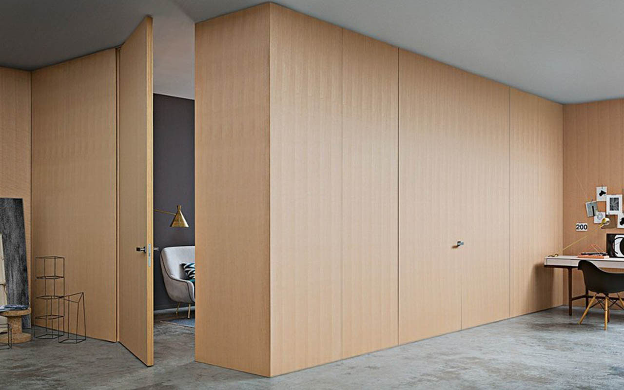 система шпонированных панелей и скрытой шпонированной двери